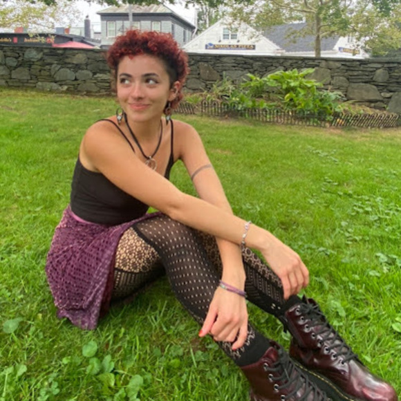 Meet your Posher, Esme - Picture 1 of 1